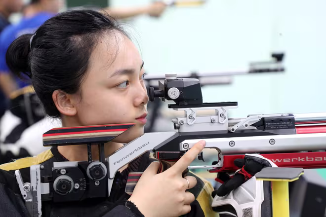 Giải bắn súng các CLB toàn quốc 2021 chứng kiến sự xuất sắc của nhiều xạ thủ trẻ Giải bắn súng các CLB toàn quốc 2021 chứng kiến sự xuất sắc của nhiều xạ thủ trẻ