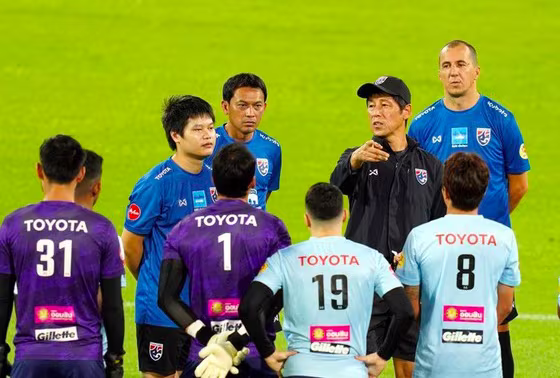 Tuyển Thái Lan đau đầu tìm nơi 'bế quan luyện công' Tuyển Thái Lan đau đầu tìm nơi 'bế quan luyện công'