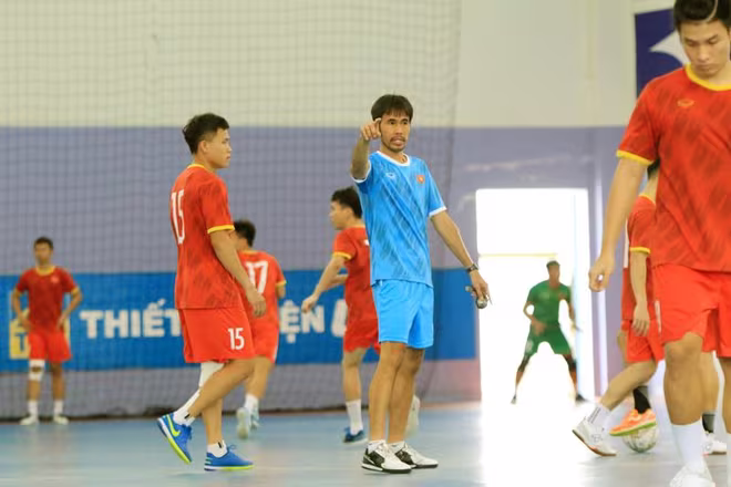 Thầy trò HLV Phạm Minh Giang tự tin hướng tới tấm vé dự World Cup 2021 Thầy trò HLV Phạm Minh Giang tự tin hướng tới tấm vé dự World Cup 2021