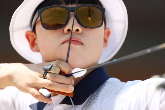 Cung thủ 20 tuổi An San thiết lập kỷ lục Olympic mới