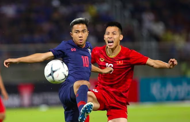 Đội tuyển Việt Nam (phải) có thể phải bảo vệ chức vô địch AFF Cup trên sân Thái Lan Đội tuyển Việt Nam (phải) có thể phải bảo vệ chức vô địch AFF Cup trên sân Thái Lan