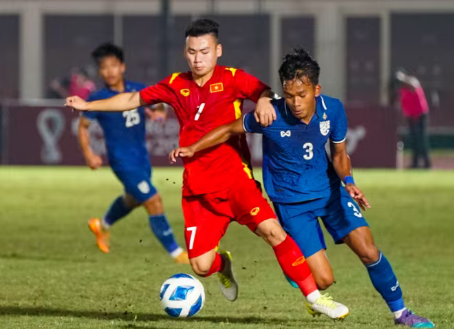 U19 Việt Nam (áo đỏ) sẽ tái đấu U19 Thái Lan ngày 9-8 trên sân Bình Dương U19 Việt Nam (áo đỏ) sẽ tái đấu U19 Thái Lan ngày 9-8 trên sân Bình Dương