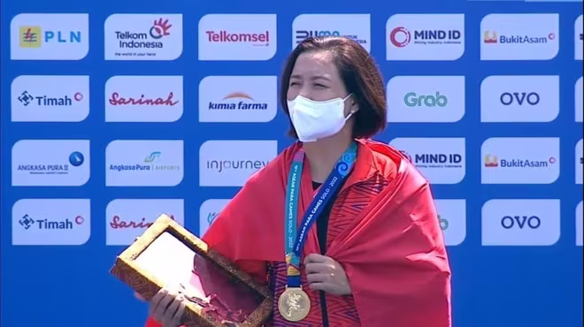 Lê Thị Dung xuất sắc giành 2 huy chương Vàng, phá 1 kỷ lục đại hội chỉ trong ít giờ