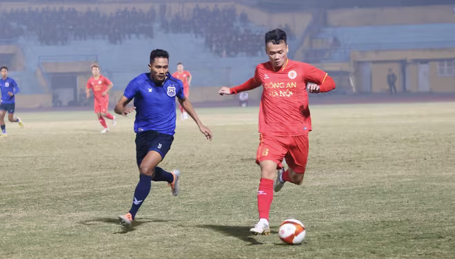 Hai đội cống hiến một trận đấu hấp dẫn, với nhiều pha bóng đẹp Hai đội cống hiến một trận đấu hấp dẫn, với nhiều pha bóng đẹp