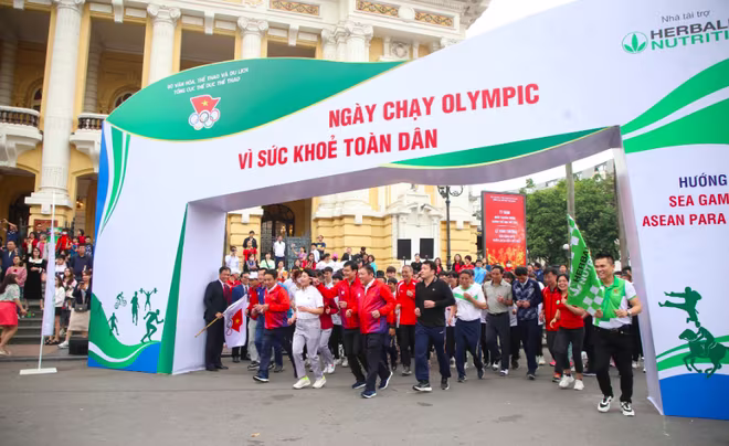 Chạy hưởng ứng Ngày chạy Olympic vì sức khoẻ toàn dân 2023