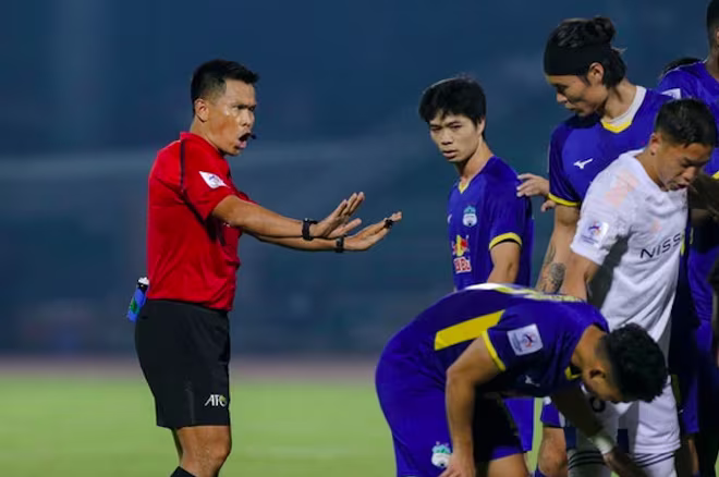 Trọng tài người Thái Lan - Mongkolchai Pechsri từng điều khiển một trận của HAGL ở AFC Champions League 2022 Trọng tài người Thái Lan - Mongkolchai Pechsri từng điều khiển một trận của HAGL ở AFC Champions League 2022