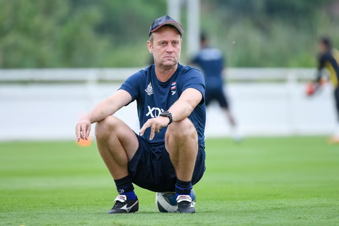 HLV Mano Polking còn hợp đồng dẫn dắt Thái Lan tới tháng 2-2024 HLV Mano Polking còn hợp đồng dẫn dắt Thái Lan tới tháng 2-2024