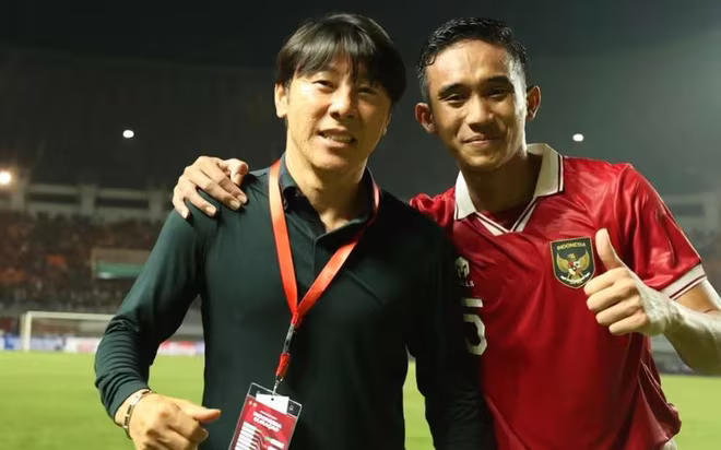 Trước mắt, HLV Shin Tae-yong có nhiệm vụ đưa Indonesia vượt qua "bảng tử thần" vòng chung kết U23 châu Á 2024 Trước mắt, HLV Shin Tae-yong có nhiệm vụ đưa Indonesia vượt qua "bảng tử thần" vòng chung kết U23 châu Á 2024