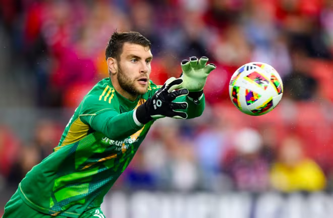 Thủ môn Maarten Paes đã có quốc tịch Indonesia nhưng chưa thể khoác áo ĐTQG Thủ môn Maarten Paes đã có quốc tịch Indonesia nhưng chưa thể khoác áo ĐTQG