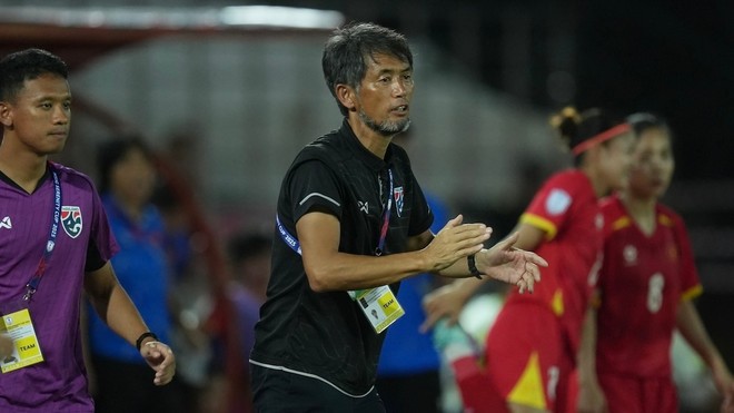 HLV trưởng Futoshi Ikeda của Thái Lan