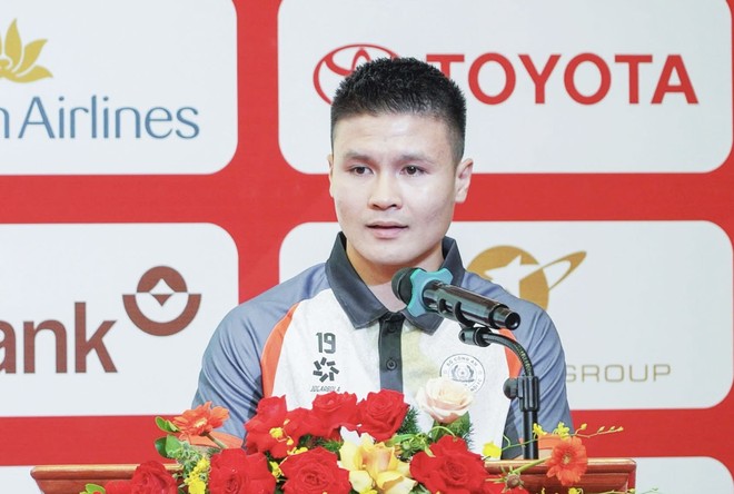 Đội trưởng Nguyễn Quang Hải thay mặt toàn đội khẳng định quyết tâm ở mùa giải mới