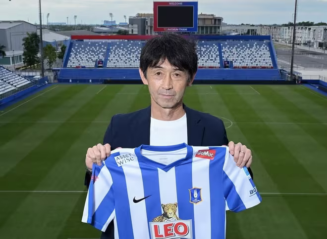 Ông Masatada Ishii gia nhập BG Pathum United chỉ 9 ngày sau khi rời ghế HLV trưởng đội tuyển quốc gia Thái Lan