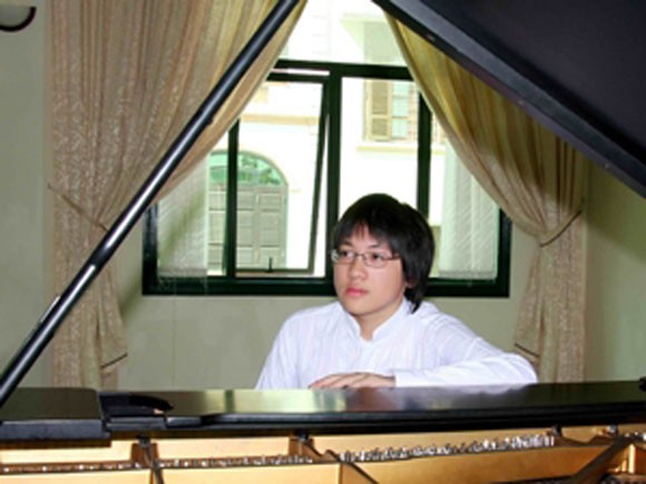 Lưu Hồng Quang lưu diễn tại Nhật Bản ảnh 1 Lưu Hồng Quang lưu diễn tại Nhật Bản ảnh 1