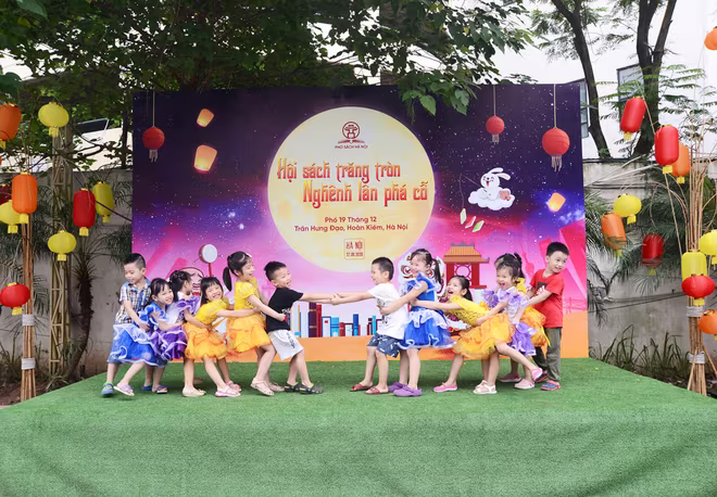 Hội sách trăng tròn tại phố sách Hà Nội sẽ diễn ra nhiều hoạt động hấp dẫn