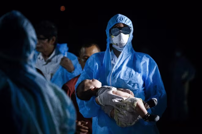 Tác giả Lưu Trọng Đạt với bức ảnh “Ngủ ngon nhé con yêu, có ta ở đây rồi” đã đoạt giải Vàng hạng mục Ảnh chuyên nghiệp Tác giả Lưu Trọng Đạt với bức ảnh “Ngủ ngon nhé con yêu, có ta ở đây rồi” đã đoạt giải Vàng hạng mục Ảnh chuyên nghiệp