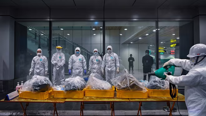 Một tác phẩm trong bộ ảnh &quot;Nhiệm vụ HVN68&quot; của tác giả Hồng Việt Linh (Hà Nội) đoạt HCV thể loại Ảnh hiện thực.