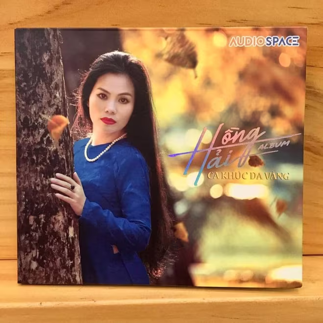 Album đầu tay của ca sĩ Hồng Hải "Ca khúc da vàng" Album đầu tay của ca sĩ Hồng Hải "Ca khúc da vàng"