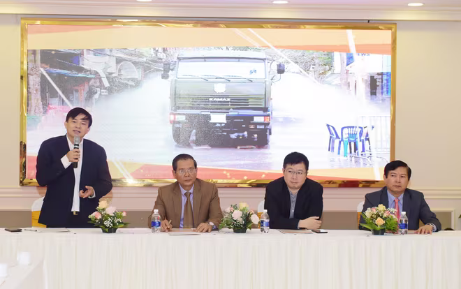 Buổi lễ phát động cuộc bình chọn tuyên truyền phòng chống dịch Covid-19 "Việt Nam-Những ngày không quên" vừa diễn ra sáng ngày 3-11 tại Hà Nội Buổi lễ phát động cuộc bình chọn tuyên truyền phòng chống dịch Covid-19 "Việt Nam-Những ngày không quên" vừa diễn ra sáng ngày 3-11 tại Hà Nội