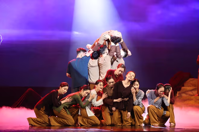 Một tiết mục biểu diễn trong chương trình. Ảnh: Nguyễn Mạnh Quang