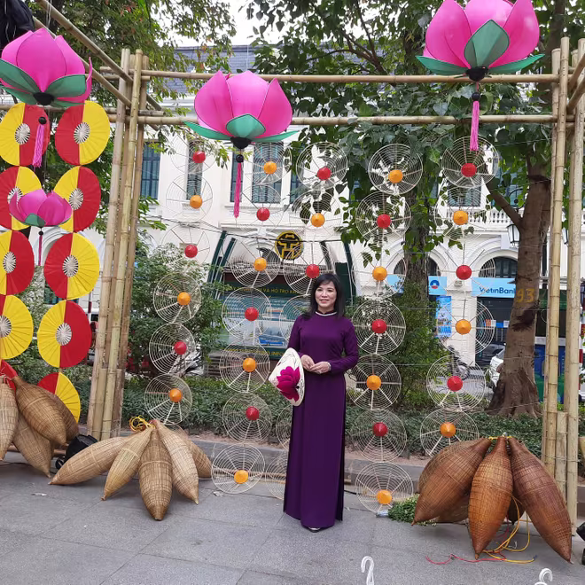 Dù chưa khai mạc, Lễ hội văn hóa dân gian trong đời sống đương đại 2020 đã thu hút đông đảo du khách tới thưởng lãm Dù chưa khai mạc, Lễ hội văn hóa dân gian trong đời sống đương đại 2020 đã thu hút đông đảo du khách tới thưởng lãm