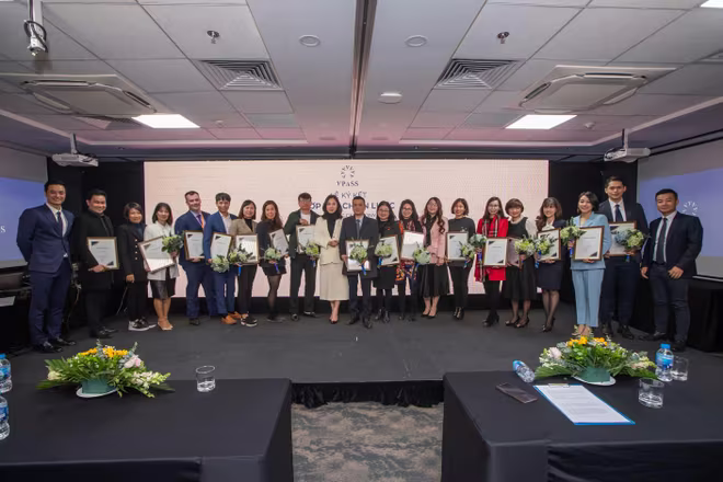 Lễ ký kết giữa VPASS và các thương hiệu khách sạn và resorts 5 sao cao cấp Lễ ký kết giữa VPASS và các thương hiệu khách sạn và resorts 5 sao cao cấp