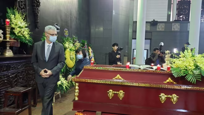 Ngài Đại sứ Pháp tại Việt Nam Nicolas Warnery