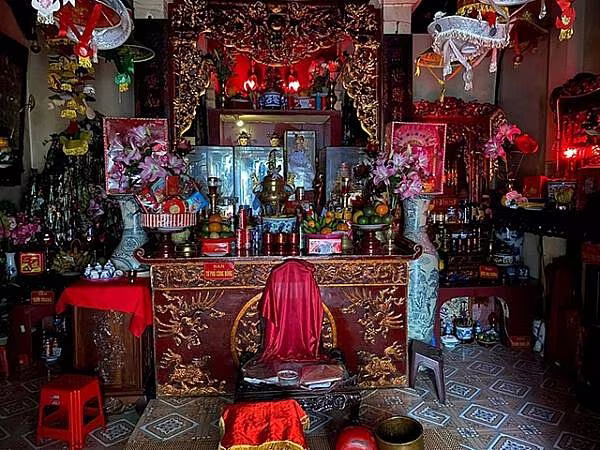 Di tích Lịch sử – Nghệ thuật đình – đền Thiên Tiên (phường Hàng Bông, quận Hoàn Kiếm). Di tích Lịch sử – Nghệ thuật đình – đền Thiên Tiên (phường Hàng Bông, quận Hoàn Kiếm).