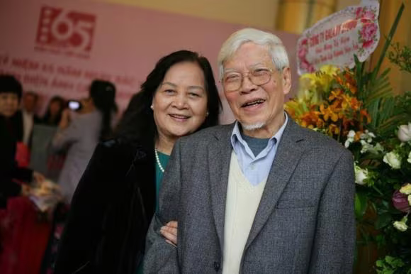 Vợ chồng NSND Ngô Mạnh Lân-NSND Ngọc Lan Vợ chồng NSND Ngô Mạnh Lân-NSND Ngọc Lan