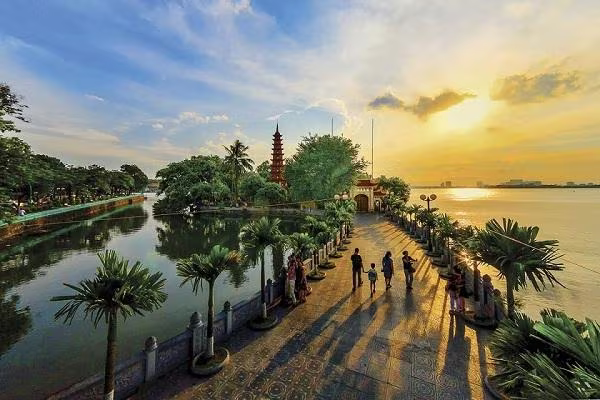 Chùa Trấn Quốc là địa điểm du lịch nổi tiếng tại Hà Nội Chùa Trấn Quốc là địa điểm du lịch nổi tiếng tại Hà Nội
