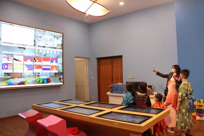 Không gian văn hóa mới giúp công chúng khám phá về đời sống của các dân tộc Việt Nam và thế giới. Không gian văn hóa mới giúp công chúng khám phá về đời sống của các dân tộc Việt Nam và thế giới.