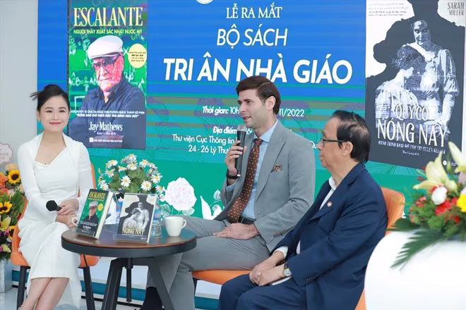 Nam diễn viên Charlie Winston góp mặt trong lễ ra mắt sách tại Hà Nội. Ảnh: Tân Việt Books Nam diễn viên Charlie Winston góp mặt trong lễ ra mắt sách tại Hà Nội. Ảnh: Tân Việt Books