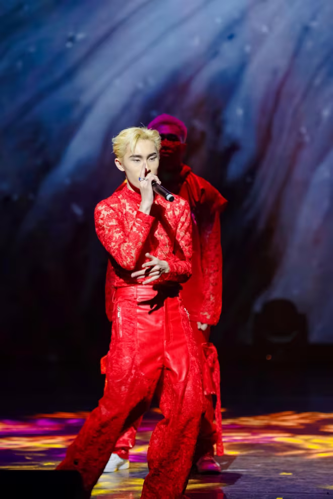 Khán giả đã mắt, đã tai với phần trình diễn không thể “đỉnh” hơn của Wren Evans Khán giả đã mắt, đã tai với phần trình diễn không thể “đỉnh” hơn của Wren Evans