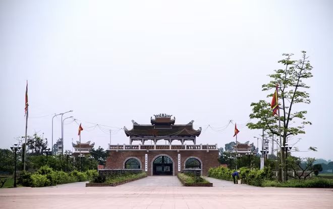 Đền Trần thuộc xã Tiến Đức, huyện Hưng Hà, tỉnh Thái Bình Đền Trần thuộc xã Tiến Đức, huyện Hưng Hà, tỉnh Thái Bình