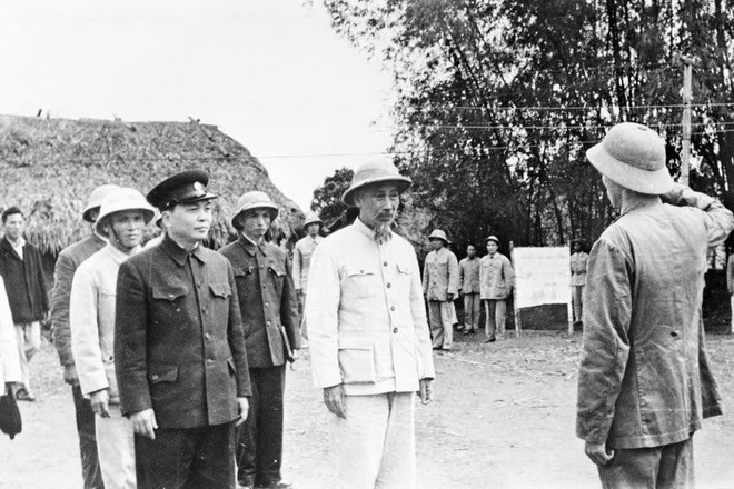 Triển lãm nhằm tôn vinh và tri ân sâu sắc công lao, cống hiến vĩ đại của Chủ tịch Hồ Chí Minh đối với cách mạng Việt Nam. Ảnh: BTC