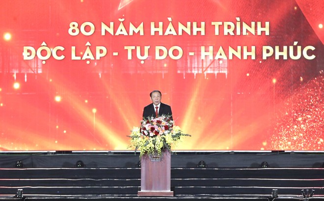 Bộ trưởng Bộ Văn hóa, Thể thao và Du lịch Nguyễn Văn Hùng phát biểu khai mạc chương trình.