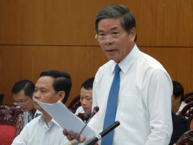Cấp phép khai thác khoáng sai có thể phải bị tù chung thân? ảnh 1 Cấp phép khai thác khoáng sai có thể phải bị tù chung thân? ảnh 1