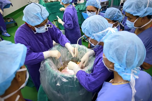 Ca ghép phổi thứ 5 do các bác sĩ Bệnh viện Việt Đức thực hiện Ca ghép phổi thứ 5 do các bác sĩ Bệnh viện Việt Đức thực hiện