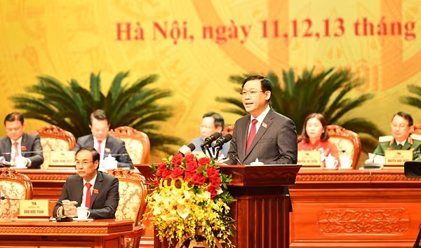 Bí thư Thành ủy Vương Đình Huệ đọc diễn văn khai mạc đại hội Bí thư Thành ủy Vương Đình Huệ đọc diễn văn khai mạc đại hội