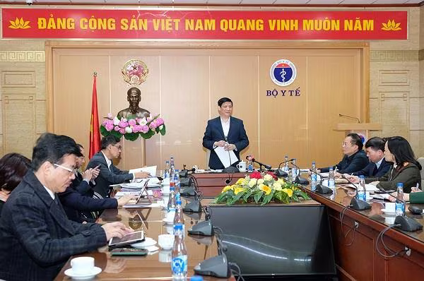 Bộ trưởng Bộ Y tế Nguyễn Thanh Long phát biểu tại hội nghị sáng 20-1
