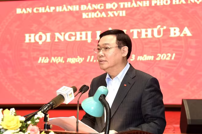 Bí thư Thành ủy Vương Đình Huệ kết luận hội nghị Bí thư Thành ủy Vương Đình Huệ kết luận hội nghị