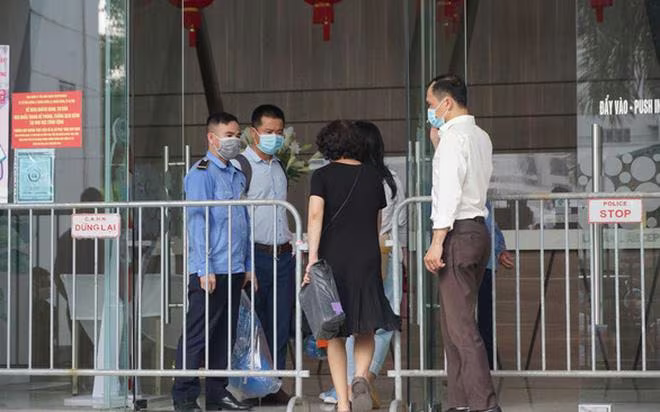 Đã xác định được 150 F1 liên quan hai vợ chồng mắc Covid-19 ở Thanh Xuân Đã xác định được 150 F1 liên quan hai vợ chồng mắc Covid-19 ở Thanh Xuân