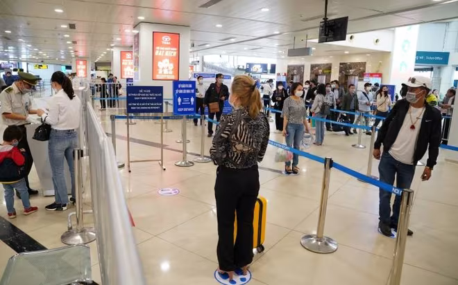 Phòng chống dịch covid-19 tại sân bay Nội Bài