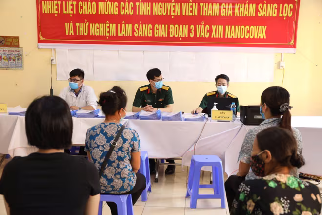 Bắt đầu tiêm thử nghiệm vaccine Nano Covax giai đoạn 3 tại Hưng Yên Bắt đầu tiêm thử nghiệm vaccine Nano Covax giai đoạn 3 tại Hưng Yên
