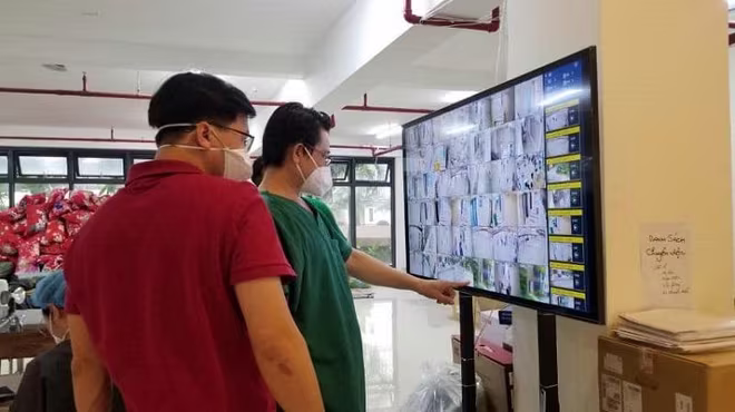 Đoàn Bộ Y tế và Sở Y tế TPHCM khảo sát địa điểm đặt Trung tâm Hồi sức COVID-19 của BV Việt - Đức Đoàn Bộ Y tế và Sở Y tế TPHCM khảo sát địa điểm đặt Trung tâm Hồi sức COVID-19 của BV Việt - Đức