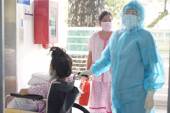 Bên trong khu điều trị sản phụ nhiễm COVID-19 ở TP HCM Bên trong khu điều trị sản phụ nhiễm COVID-19 ở TP HCM