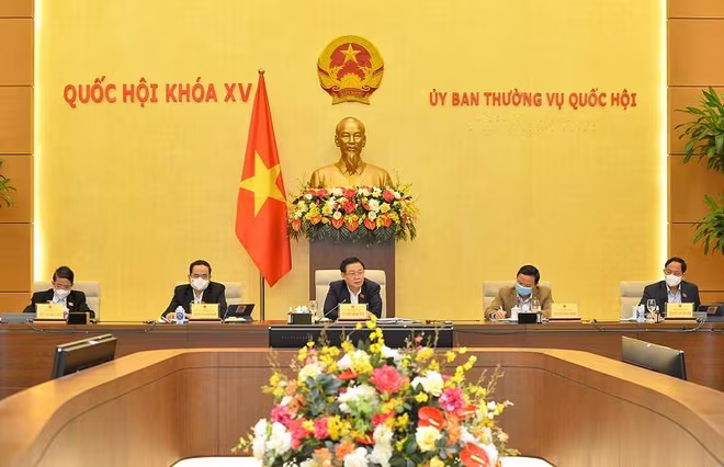 Chủ tịch Quốc hội Vương Đình Huệ phát biểu tại buổi làm việc Chủ tịch Quốc hội Vương Đình Huệ phát biểu tại buổi làm việc