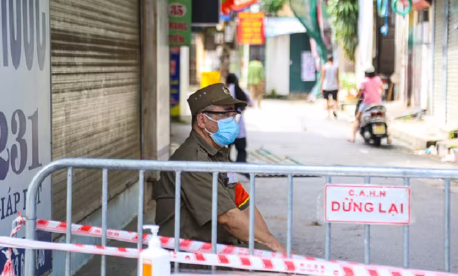 Một khu vực có ca bệnh Covid-19 ở quận Hoàng Mai (Ảnh minh họa)