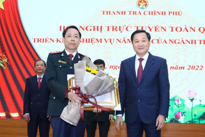 Phó Thủ tướng Lê Minh Khái chúc mừng lãnh đạo Thanh tra Chính phủ được tặng thưởng Huân chương Lao động hạng ba