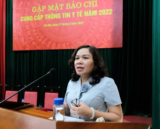 PGS.TS Dương Thị Hồng thông tin với báo chí chiều 27-6 PGS.TS Dương Thị Hồng thông tin với báo chí chiều 27-6