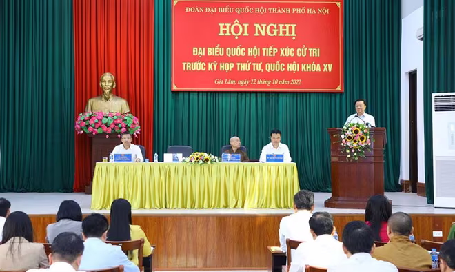 Quang cảnh buổi tiếp xúc cử tri Quang cảnh buổi tiếp xúc cử tri